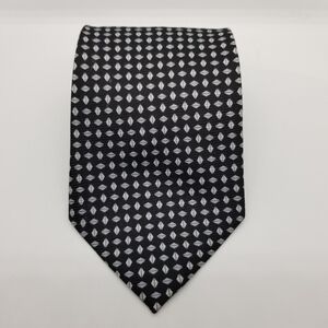 Bijoux Terner black silk tie with gray pattern 4 in wide 61 in long